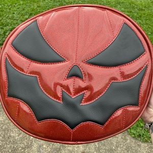 RESERVED listing 🖤